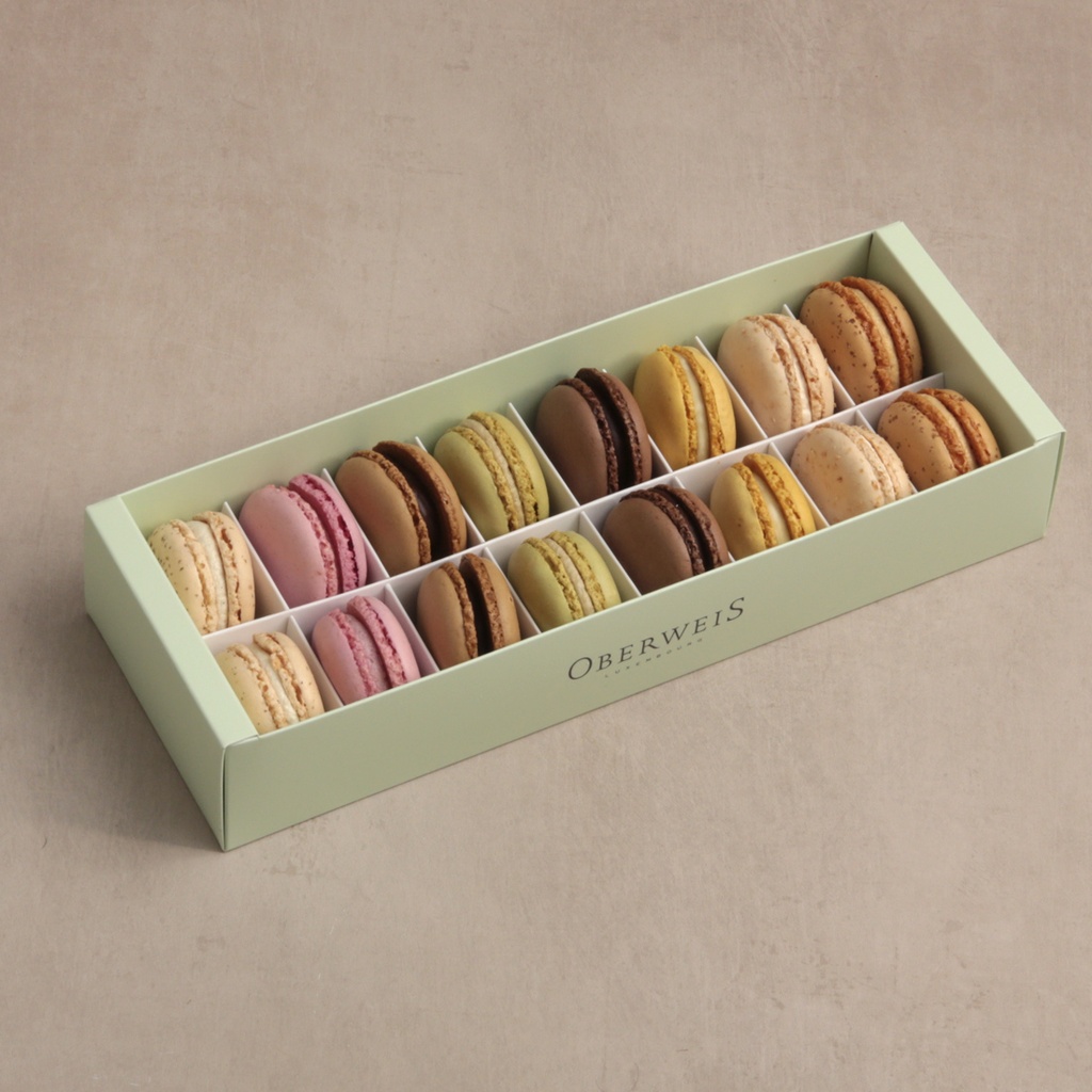 Assortiment de 16 macarons